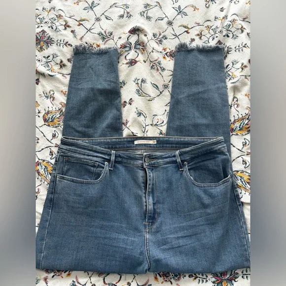 Levi’s 721 Skinny Jeans - Picture 4 of 6